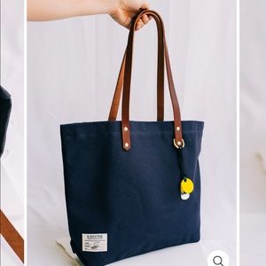 R. Riveter - The Wilson Market Tote in Navy